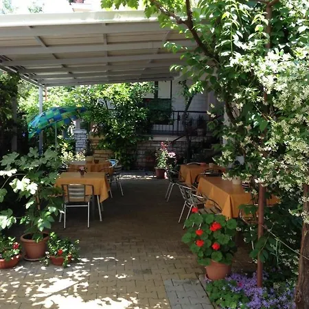 Pensionat In With Balcony, Air Conditioning, Wifi 5188-6 *