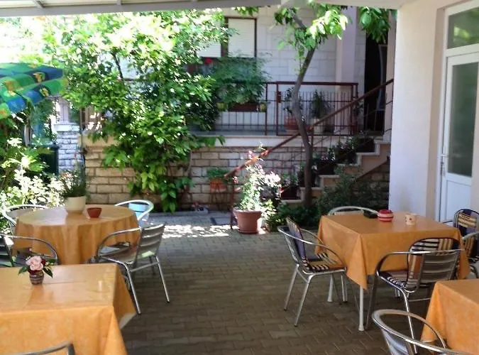 Penzion In With Balcony, Air Conditioning, Wifi 5188-6 *
